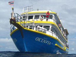 Oktavia-dive-boat
