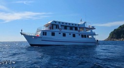 Seatopia liveaboard boat