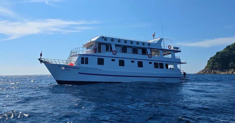 Seatopia liveaboard boat